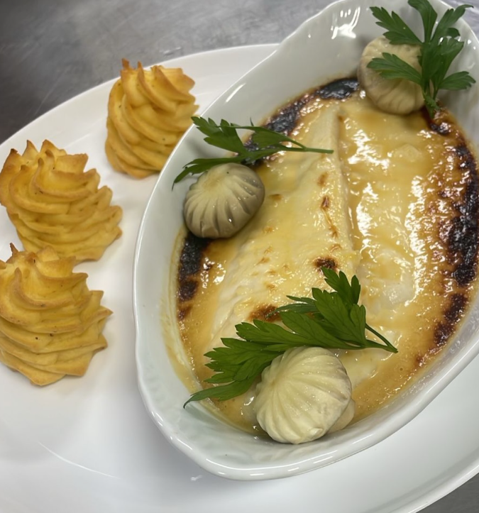 Peixe Poché, Molho Bonne Femme e Batata Duchesse